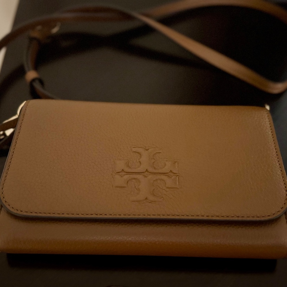 Tory Burch crossbody/clutch bag pebbled leather (light umber)
